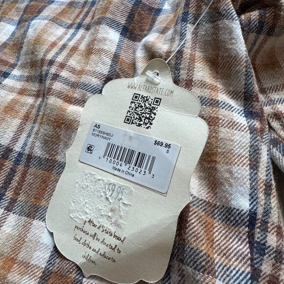 Altar'd State Womens Crop Button Up Flannel NWT Nashville Tennessee Plaid Brown - Picture 4 of 9